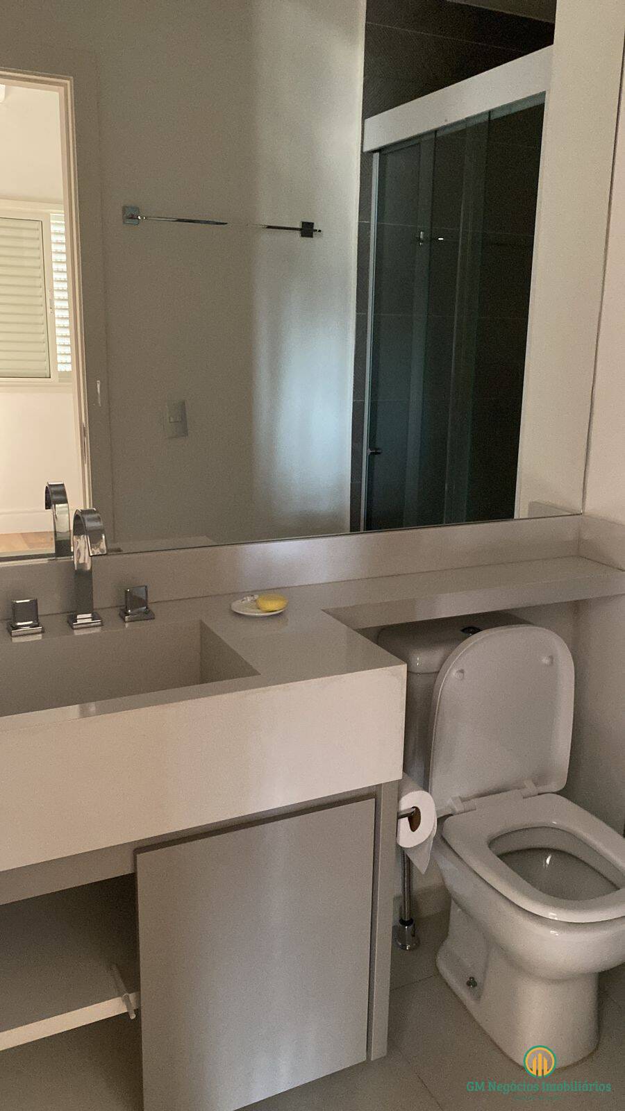 Apartamento à venda com 1 quarto, 37m² - Foto 2