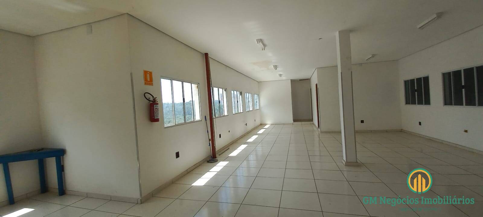 Depósito-Galpão-Armazém à venda e aluguel, 3700m² - Foto 18