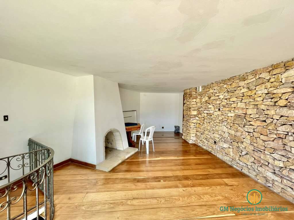 Casa à venda com 4 quartos, 287m² - Foto 15