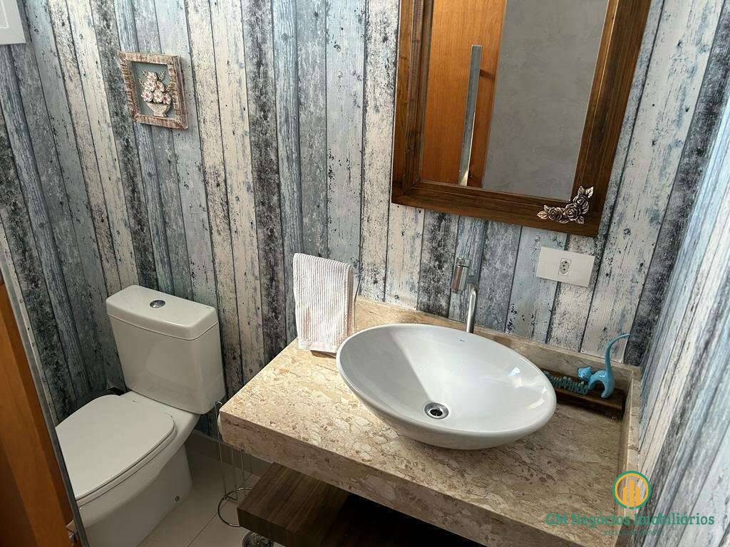 Casa à venda com 3 quartos, 270m² - Foto 8