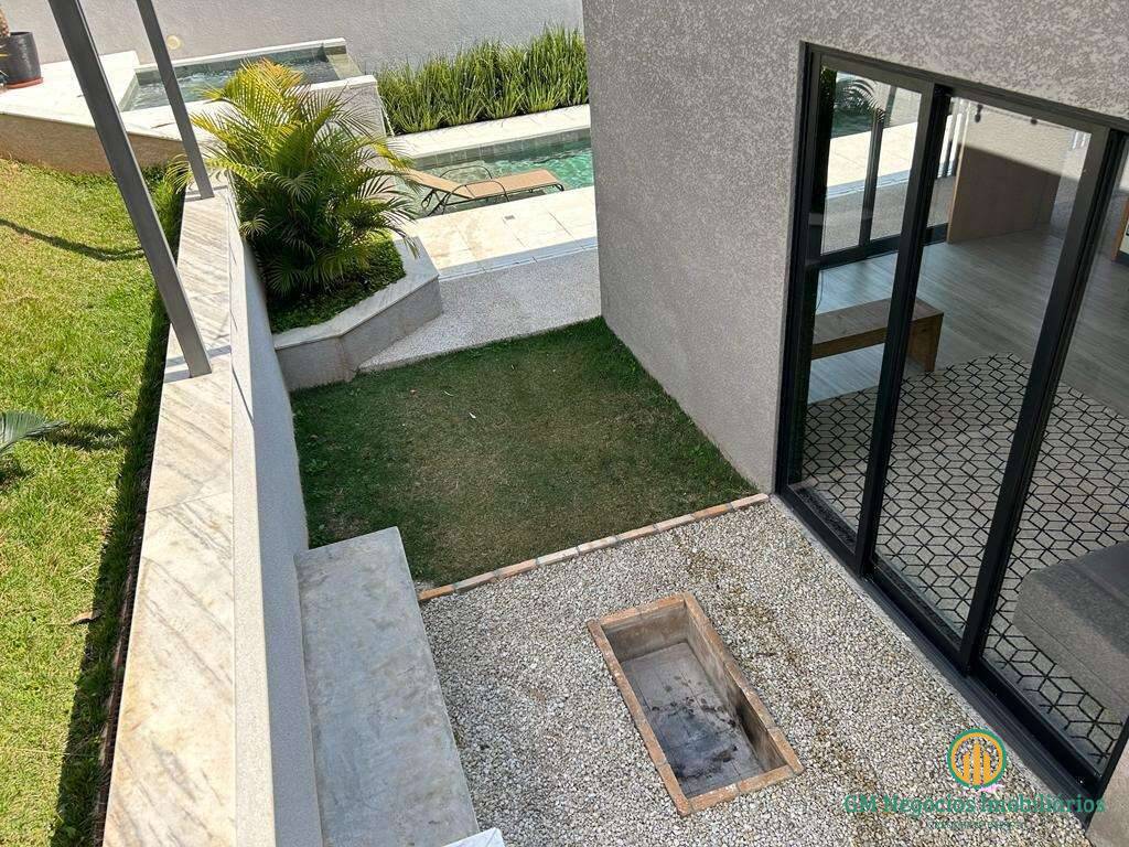 Casa à venda com 3 quartos, 270m² - Foto 15