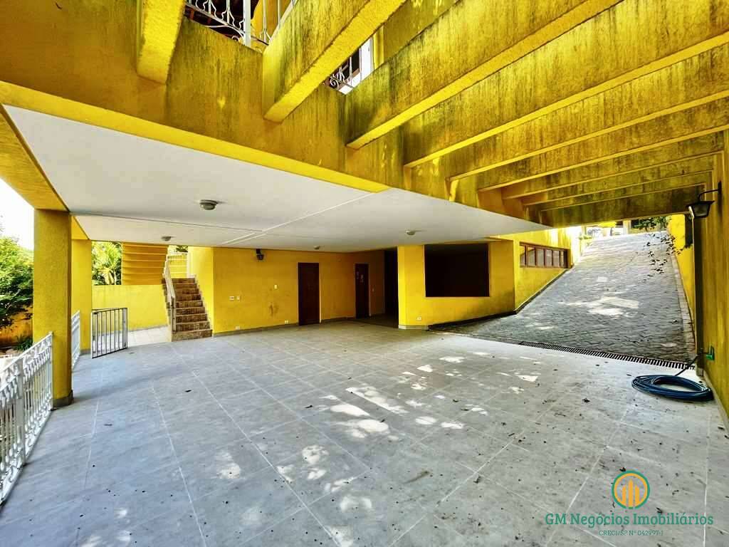 Casa de Condomínio à venda com 4 quartos, 585m² - Foto 4