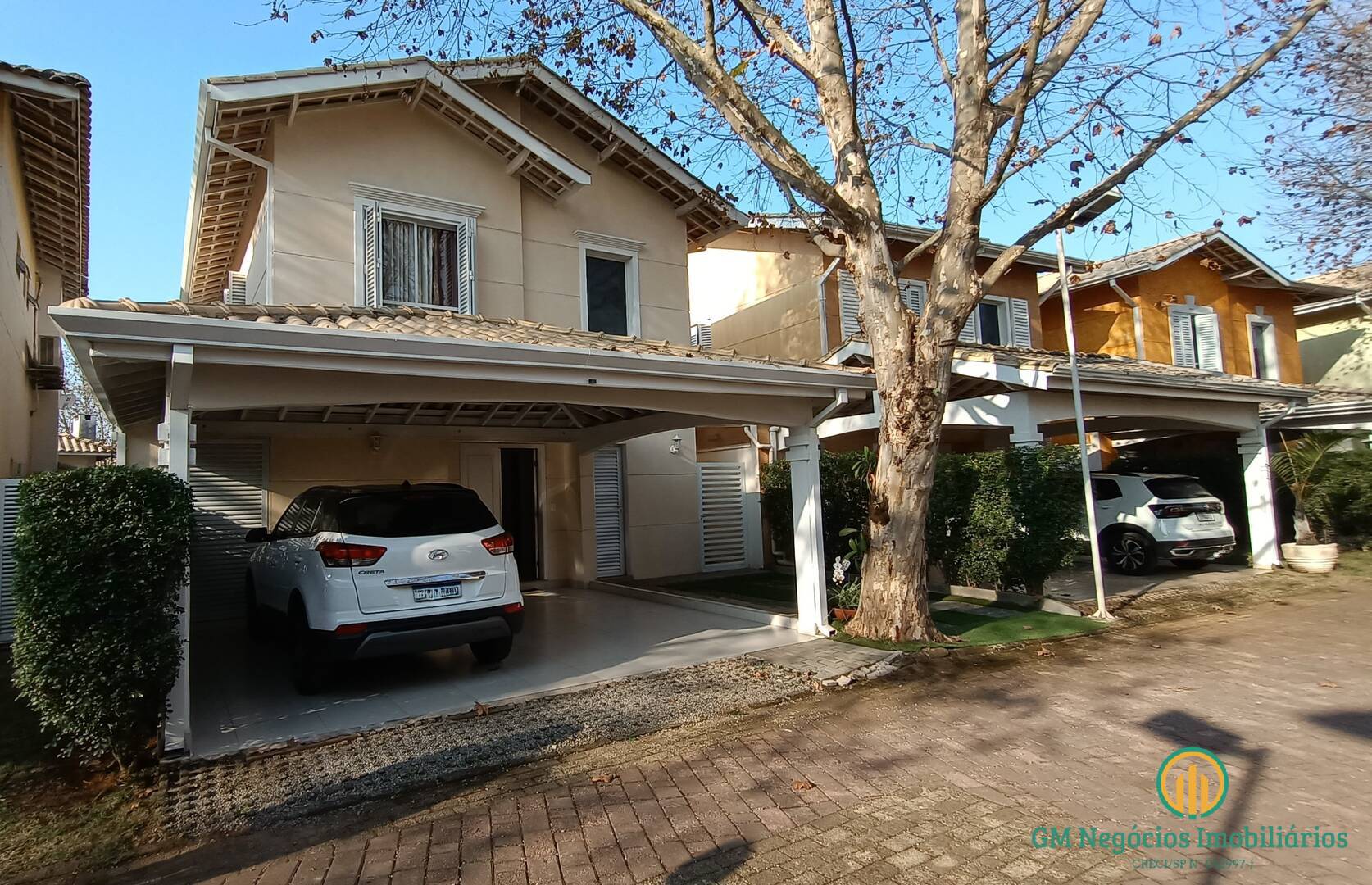 Casa à venda com 3 quartos, 230m² - Foto 4