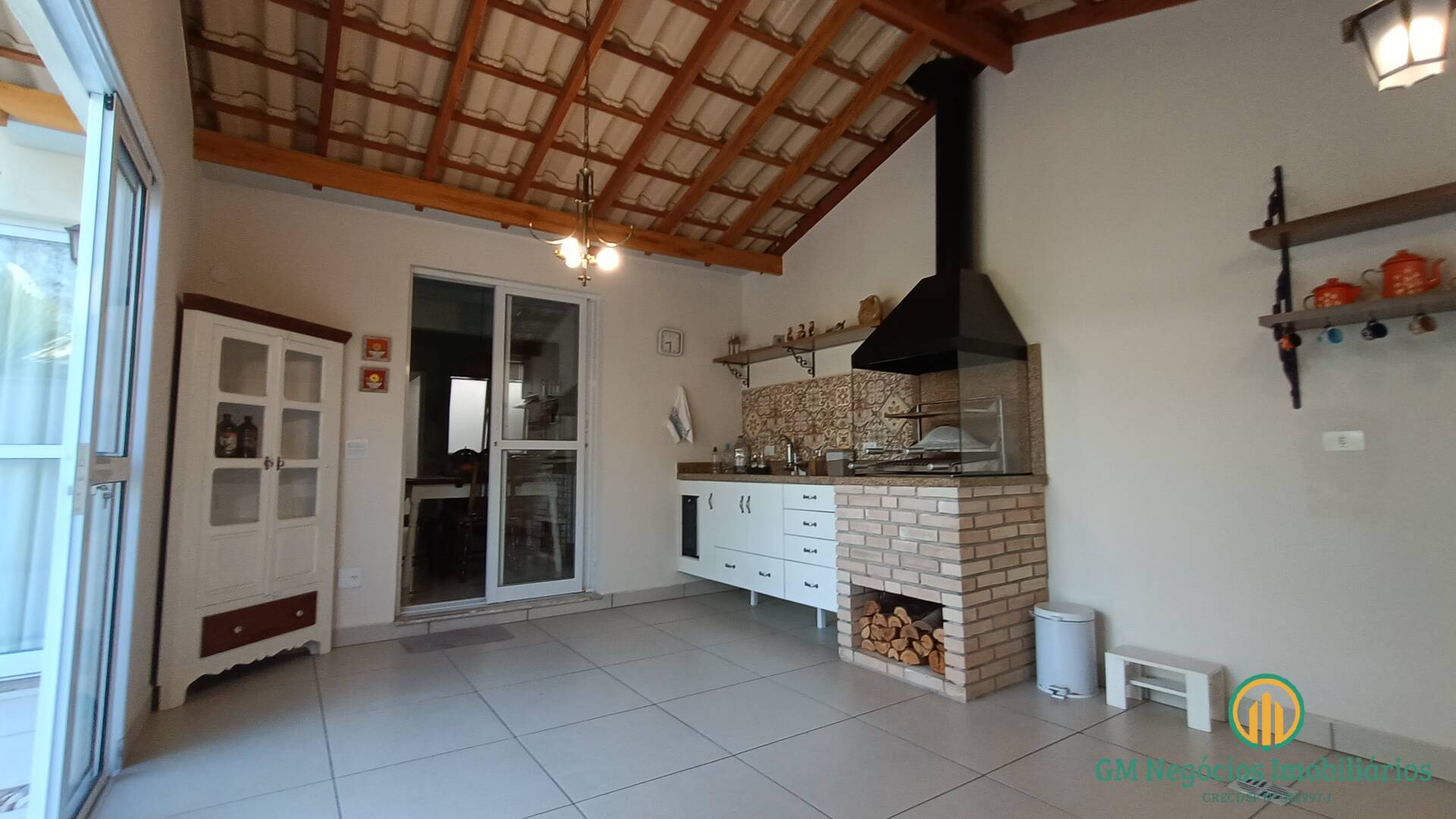 Casa à venda com 3 quartos, 230m² - Foto 15