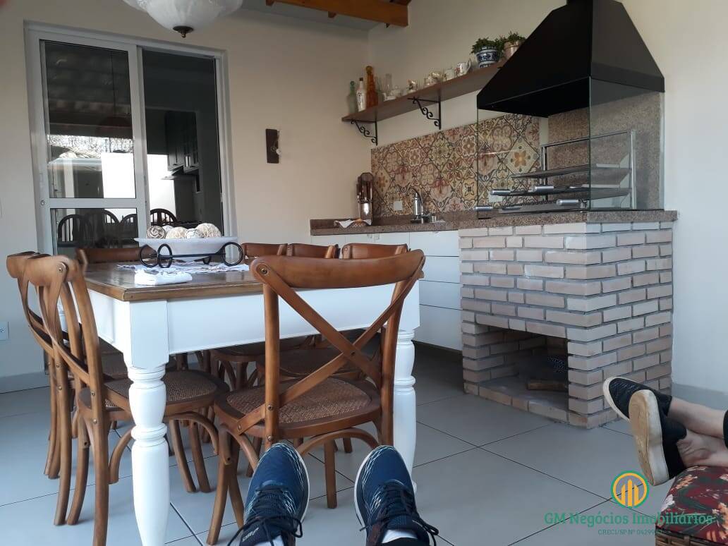 Casa à venda com 3 quartos, 230m² - Foto 19