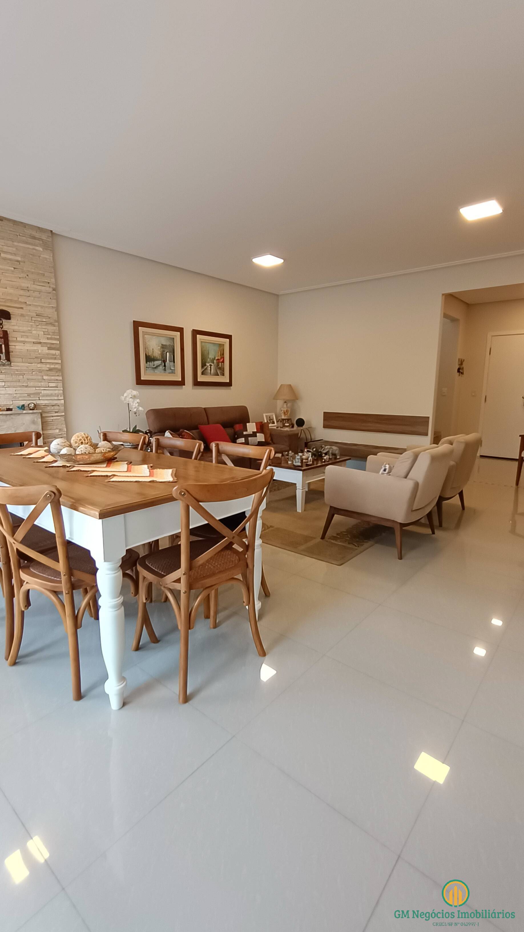 Casa à venda com 3 quartos, 230m² - Foto 42