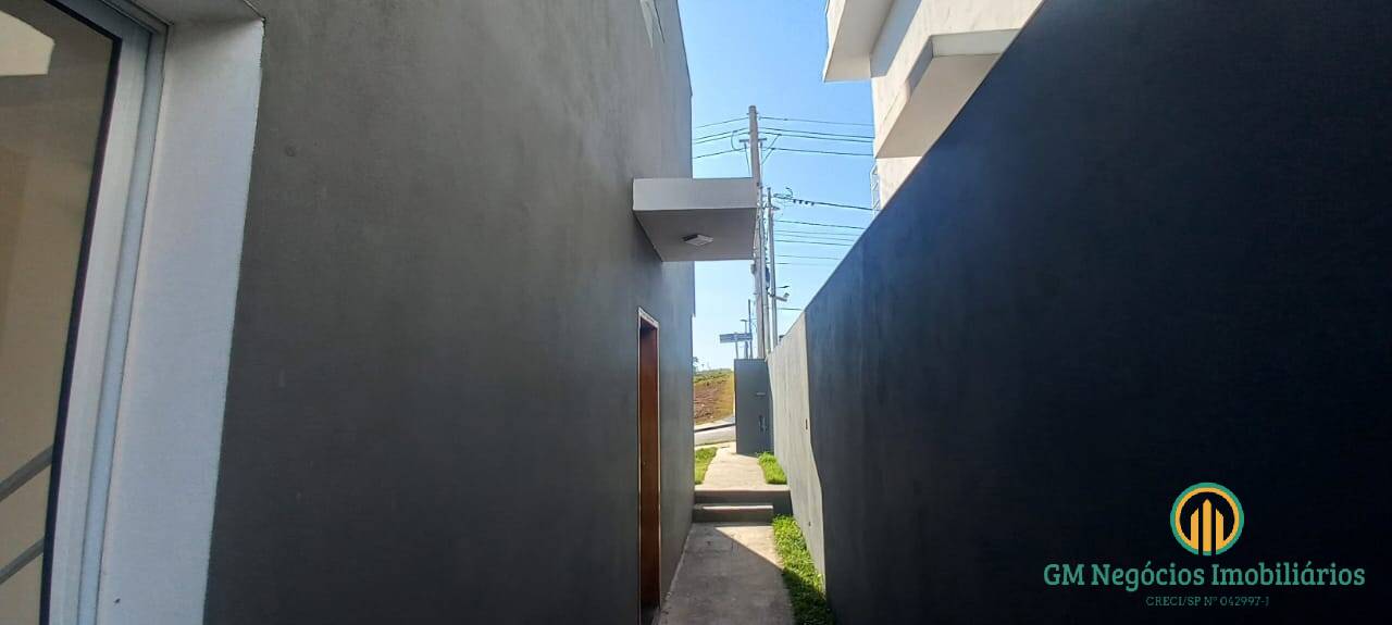 Casa à venda com 3 quartos, 80m² - Foto 3