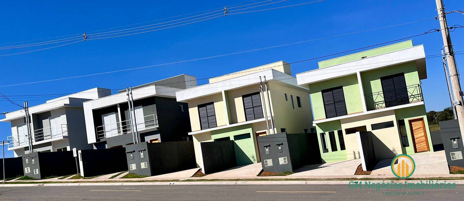 Casa à venda com 3 quartos, 80m² - Foto 2