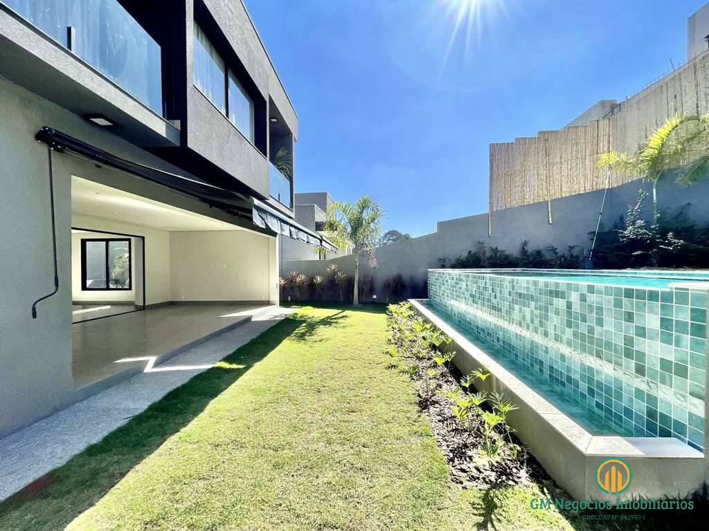 Casa de Condomínio à venda com 4 quartos, 393m² - Foto 35