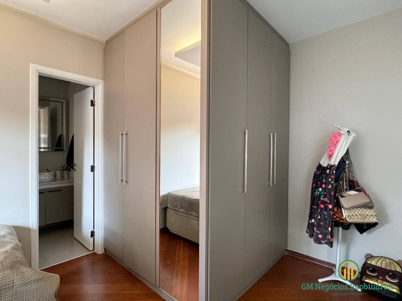 Casa à venda com 4 quartos, 400m² - Foto 45