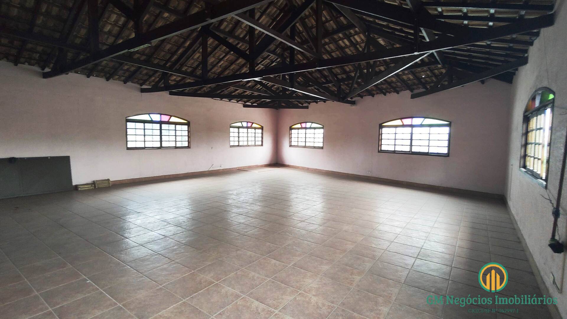 Loja-Salão para alugar, 142m² - Foto 1