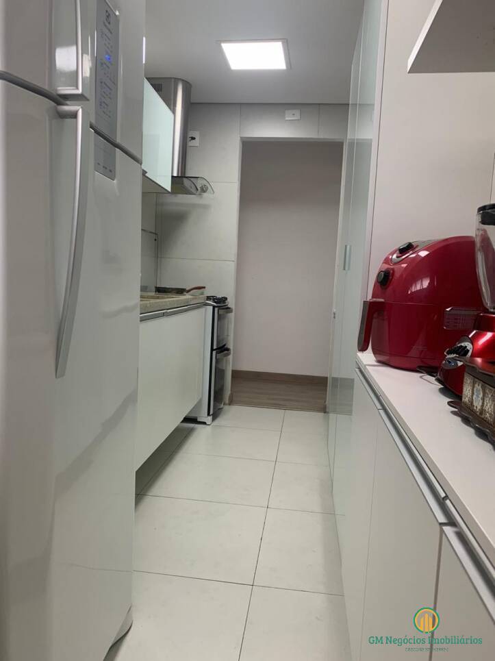 Apartamento à venda com 3 quartos, 101m² - Foto 9